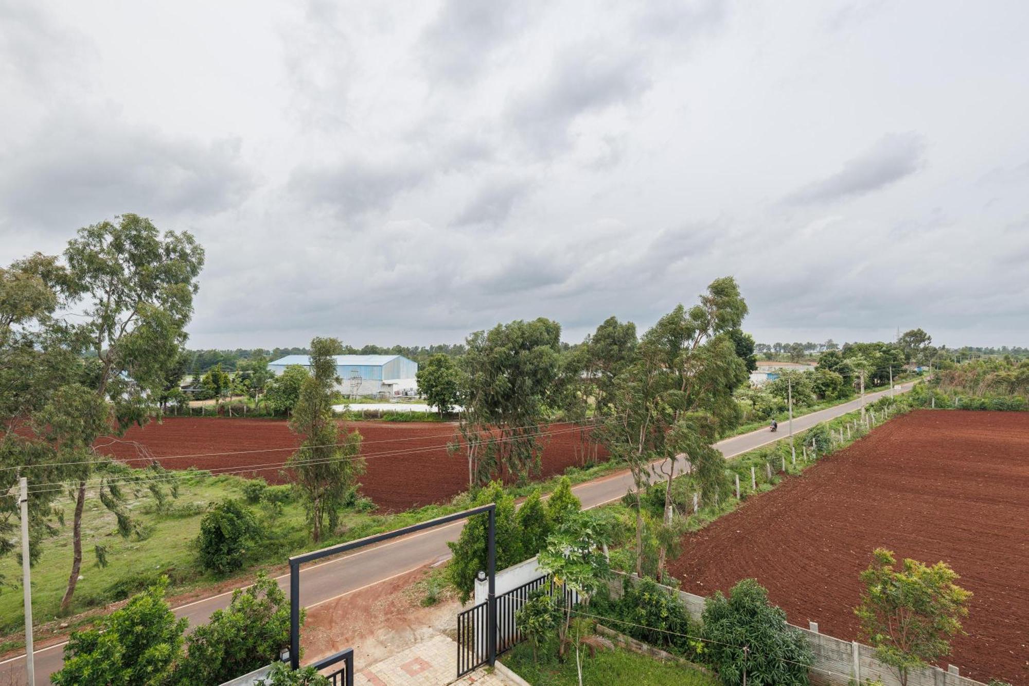 Celestial Sapphire Villa Pvt Pool Veg Food 4Bhk Dod Ballāpur Eksteriør bilde
