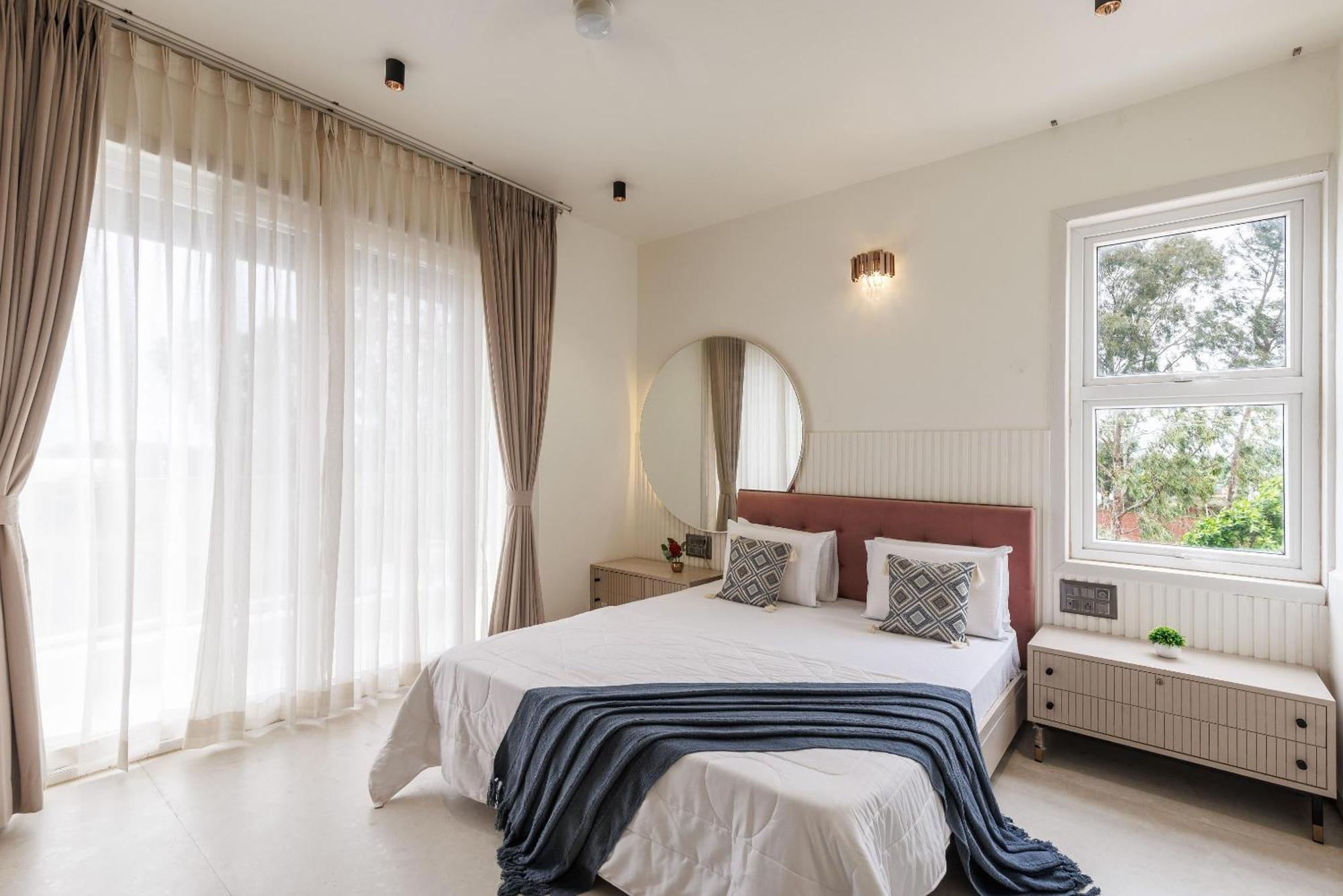 Celestial Sapphire Villa Pvt Pool Veg Food 4Bhk Dod Ballāpur Eksteriør bilde