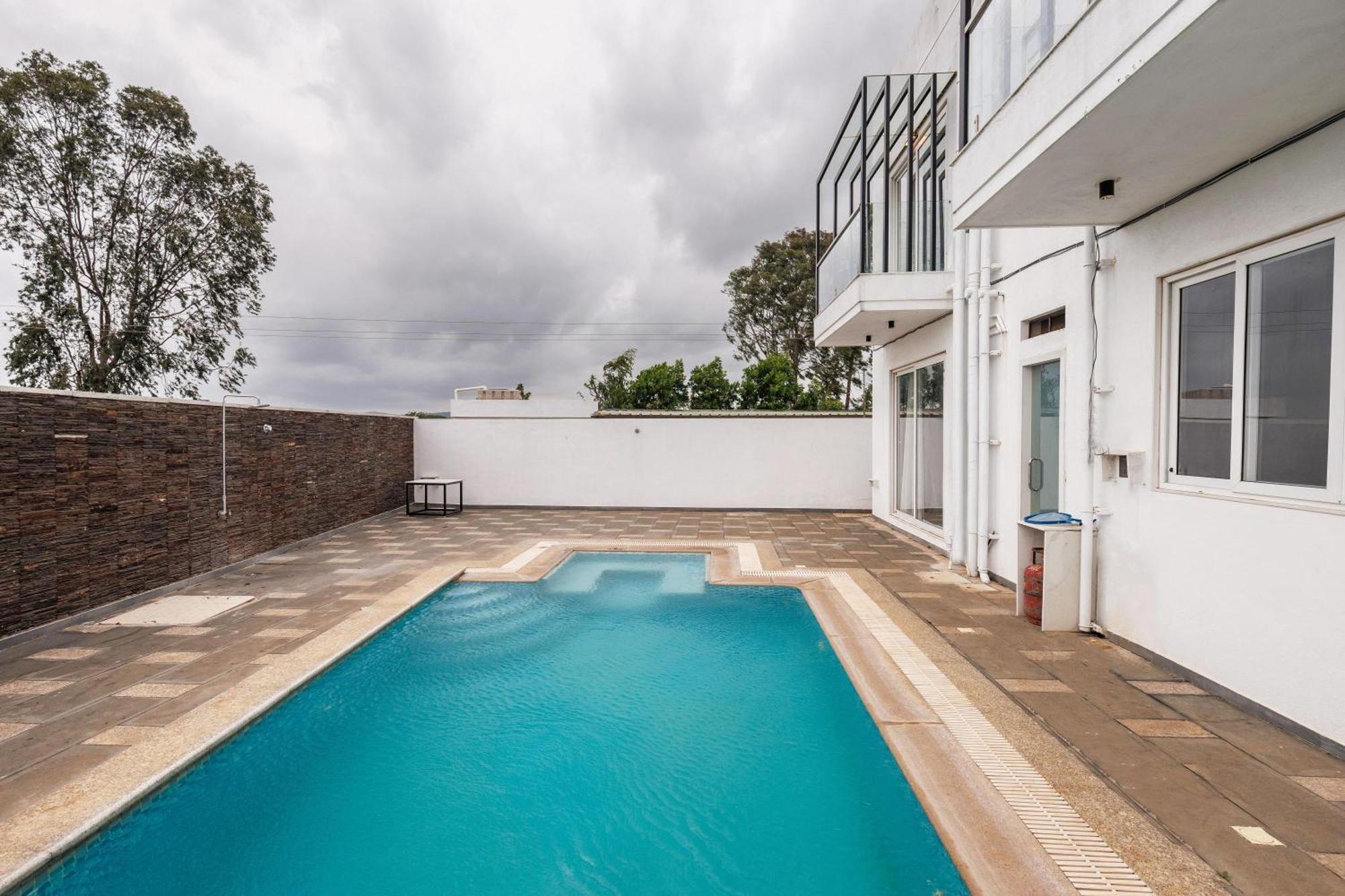 Celestial Sapphire Villa Pvt Pool Veg Food 4Bhk Dod Ballāpur Eksteriør bilde