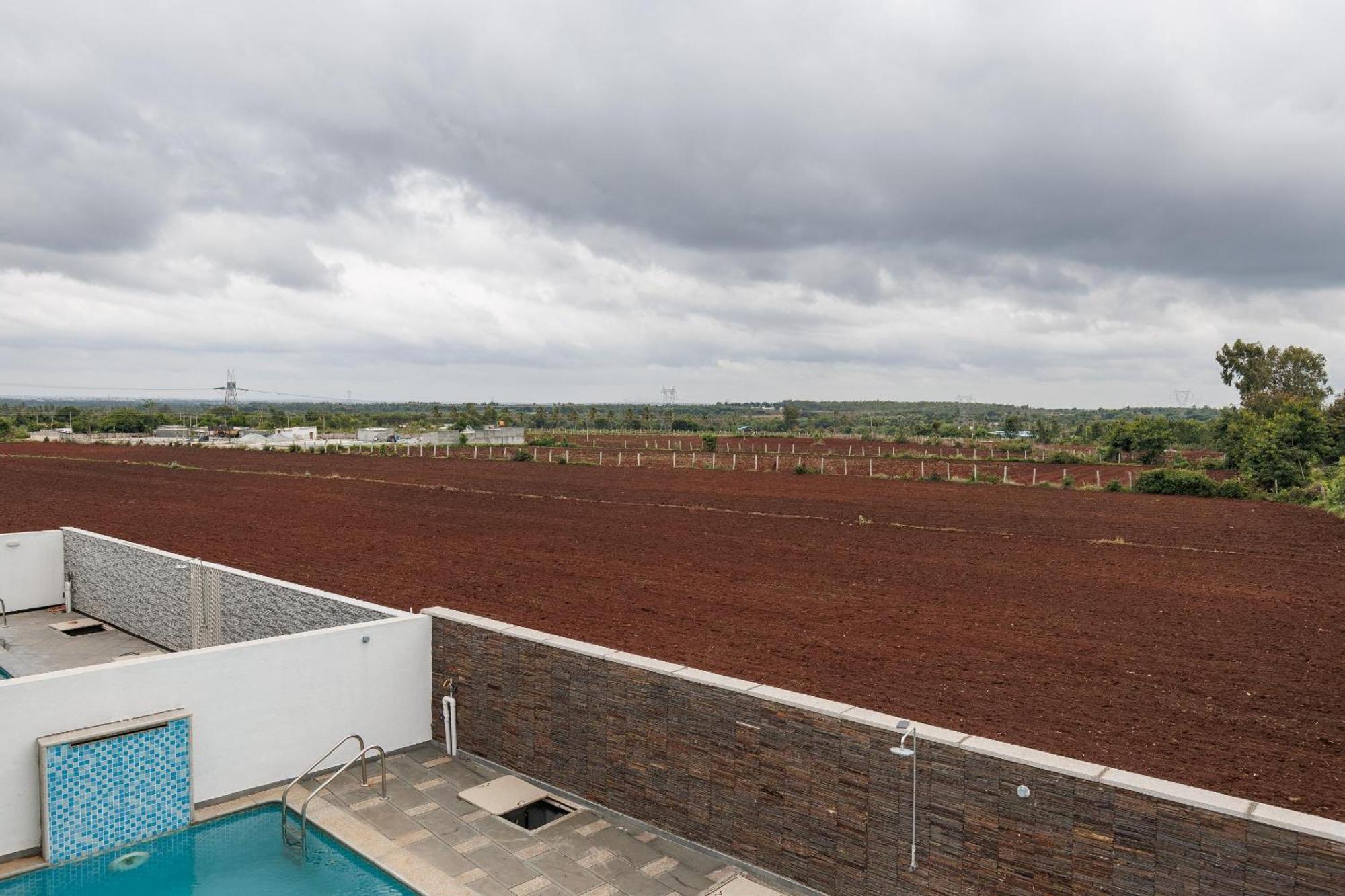 Celestial Sapphire Villa Pvt Pool Veg Food 4Bhk Dod Ballāpur Eksteriør bilde